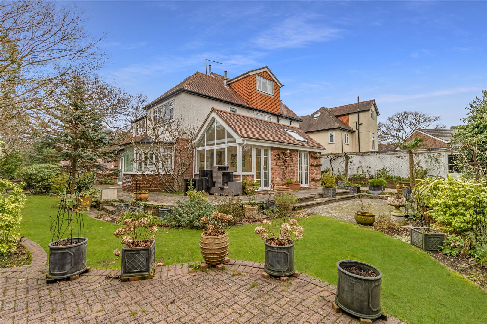 Property information Luxury & Prestige